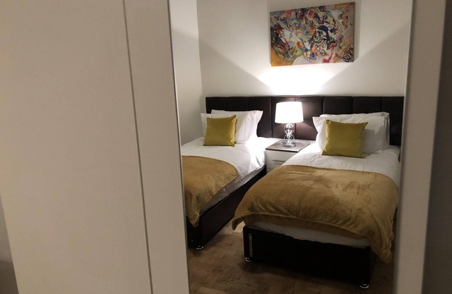 King Edward House flat 1 - city centre apartment