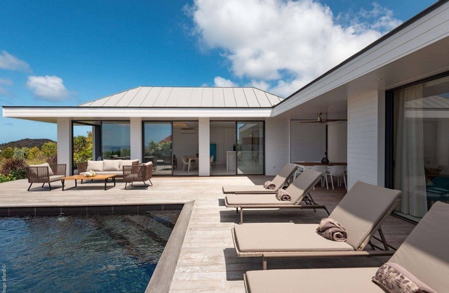 King Gustaf Luxury villa