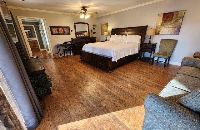 King Room with Sleeper Sofa and Balcony