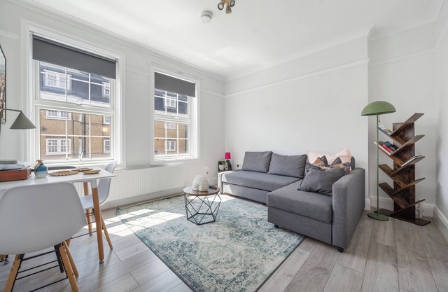 King's Cross Boutique Apartment! ZONE 1 !!!