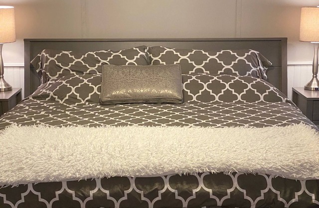 King size Master avec salle de bain attenante, table de billard, cuisine ouverte, 3 chambres, 2 salles de bain