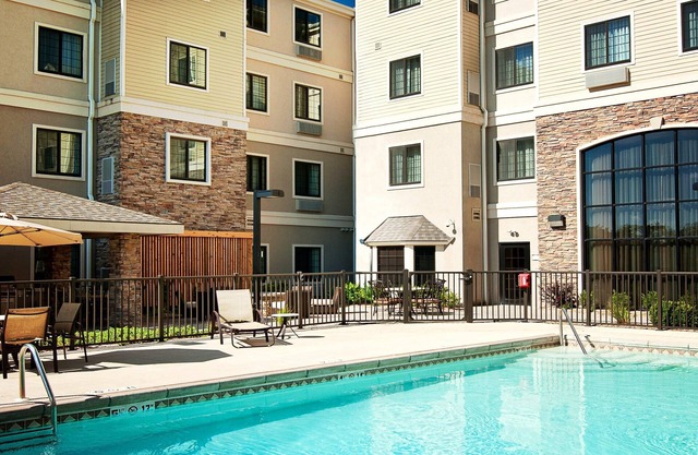 King Suite. Free Breakfast. Outdoor Pool.