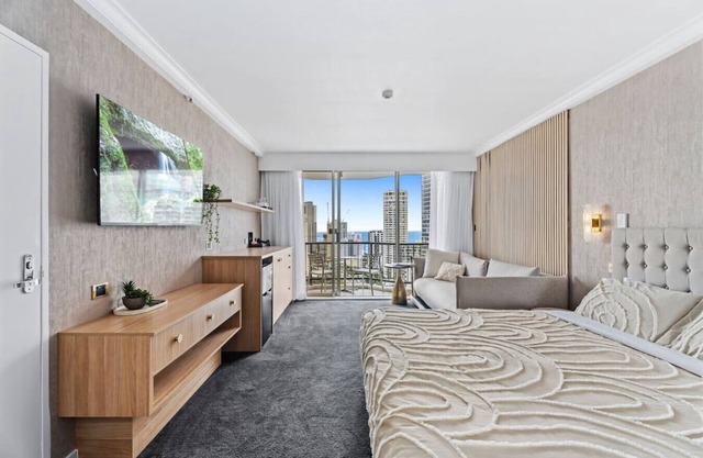 King Suite - Ocean View, Renovated Luxury - Lev 19
