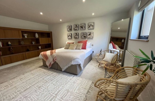 King Suite - Penarth Getaway