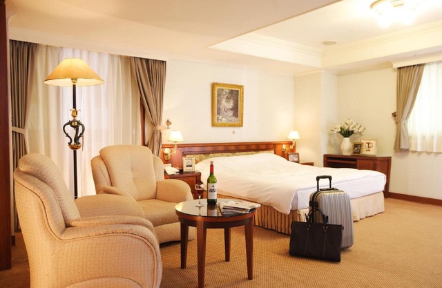 Kingdom Hotel
