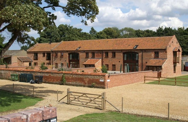 Kingfisher Barn, pour 10 + 2 personnes (5 chambres)