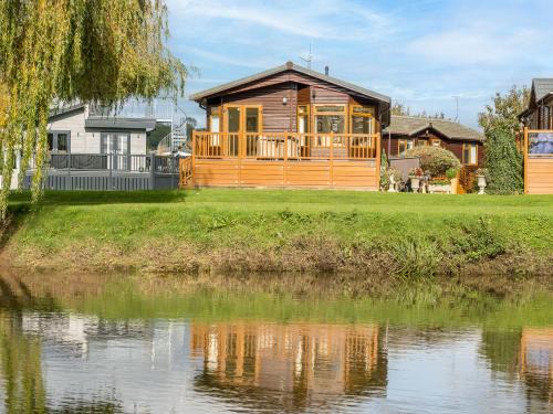 Kingfisher Lodge in Stratford upon Avon