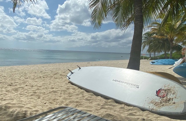 Kings Landing Cayman Une escapade tranquille sur la plage