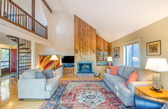 Kingswood Vista 10F