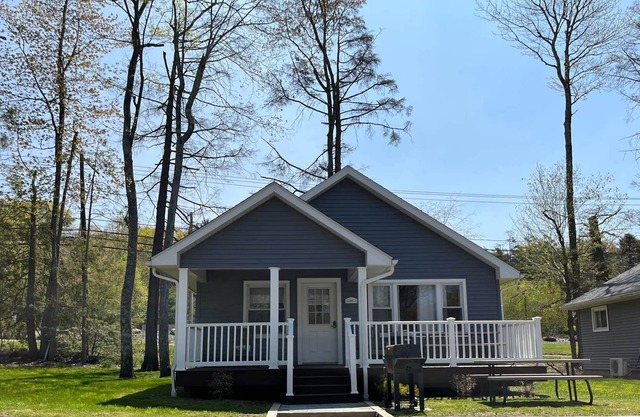 Kipp 4 - Lakeside Cabins