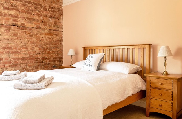 Kippers Cottage family getaway 500m from the beach