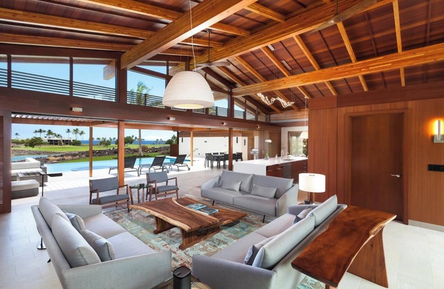 Superbe maison de 4 chambres avec piscine privée et bain à remous, près du Beach Club