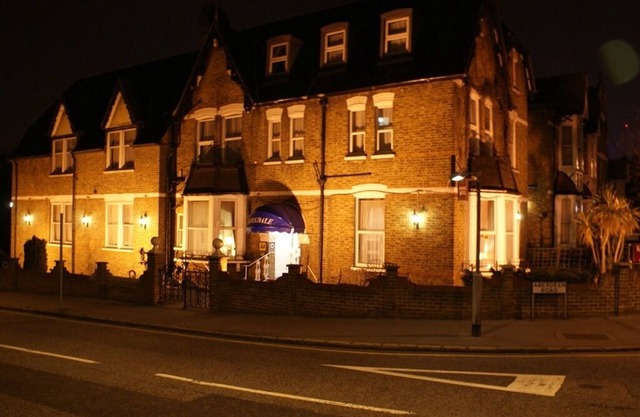 Kirkdale Hotel