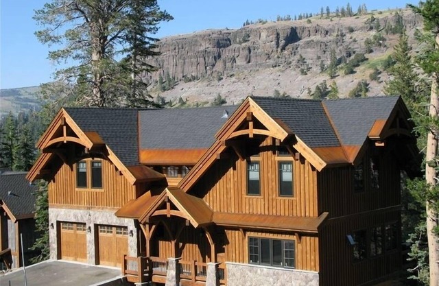 Kirkwood Luxury Palisades Home entre les chaises 6 et 7.