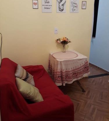 Kitnet novo, completo com AR, 10km da Igreja do Bonfim e 13km do Pelourinho, Centro.