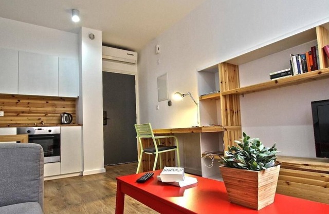 Kitonas 301-Appartement-Appartement-Douche