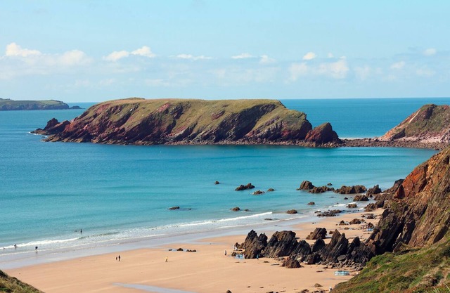 Kittiwake Cottage, Holiday Home Marloes , Sleeps 8, 4 bedrooms, bathrooms