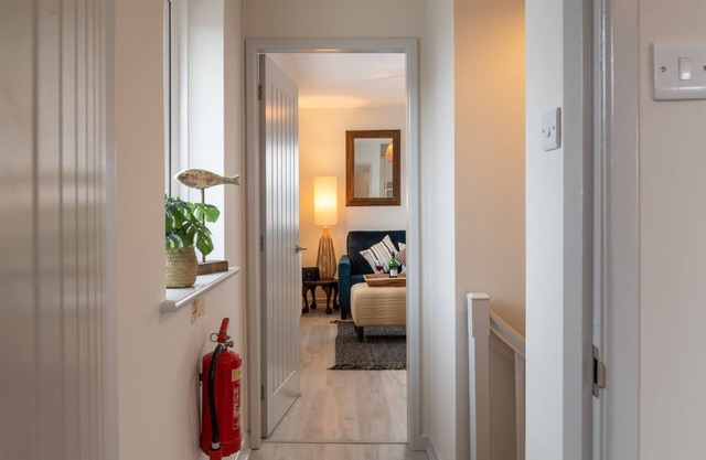 Kittiwake Cottage: Pet-friendly holiday cottage in Rhosneigr