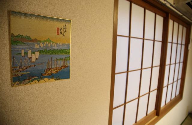 Quartier Higashiyama, à 4 minutes à pied de la gare. Idéal pour visiter la base FreeWi-Fi disponible