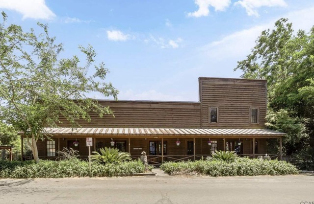 Knights Ferry Riverfront Home w/ Pool Table