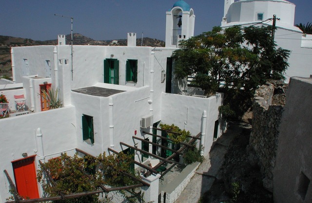 Kochylia trad. Maison 2 (cyprès vert) dans un endroit calme et central