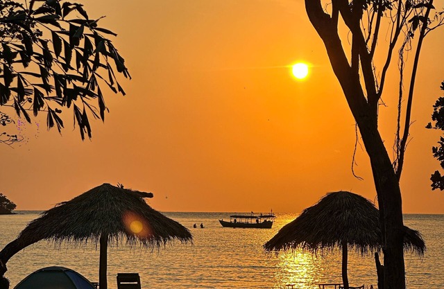Coral Bay Resort