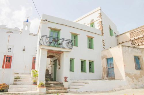 Komi Lodge Tinos