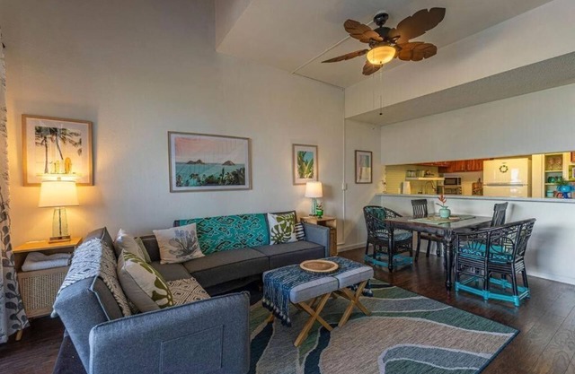 Kailua Kona Hawaii 2 bedroom Condo Sleeps 6