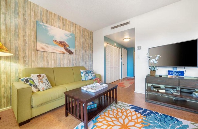Kona Plaza#217