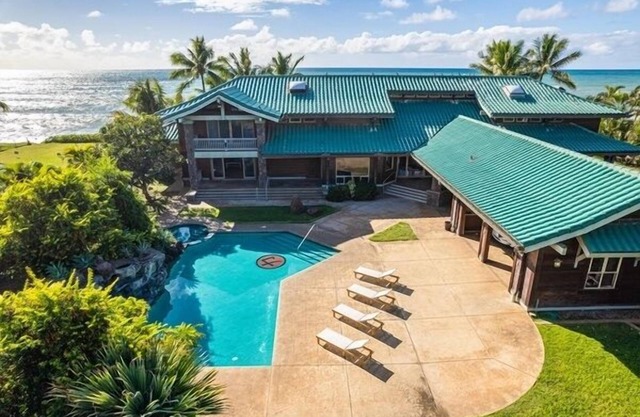 Konishiki Beachhouse: Luxury 4BR Oceanfront Home w/ Private Pool, Beach Access