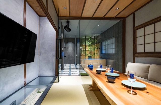 KONJAKUSO Osaka Bentencho HIKARIYUYA Projection Mapping SPA / Osaka Ōsaka