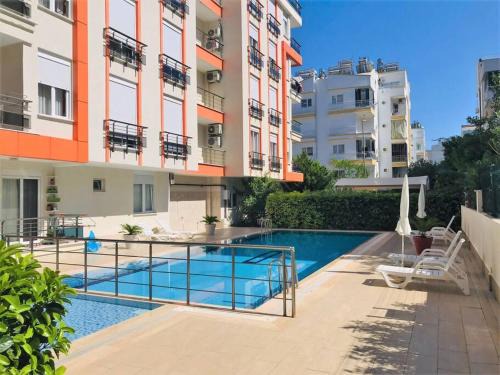 Konyaaltı - Liman - Antalya - Lüks ve Huzurlu Sitede Güzel Bir Daire