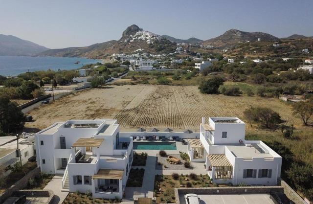 Kotinos Luxury Suites