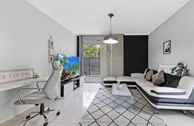 KozyGuru | Ryde | Cosy 2Bed Apt with Private Yard