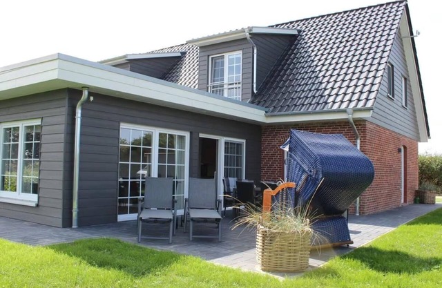 "Krim Nautic" with Baltic Sea view in a secluded location