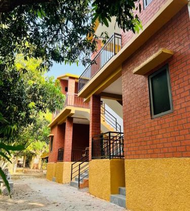 Krishna Farm House And Resort