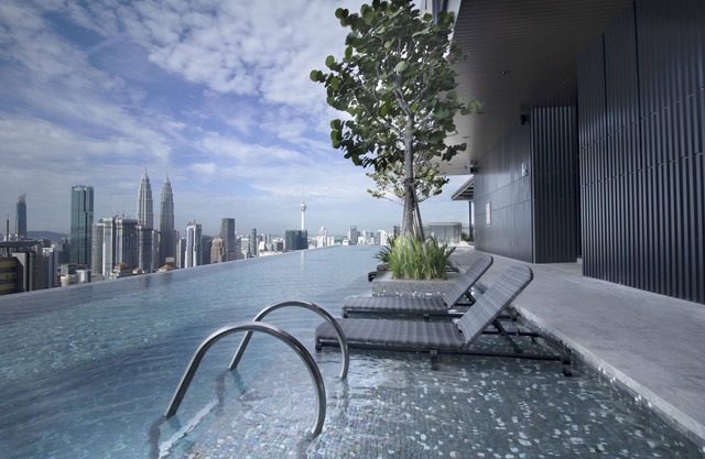 Suite Kuala Lumpur City Center (piscine à débordement)