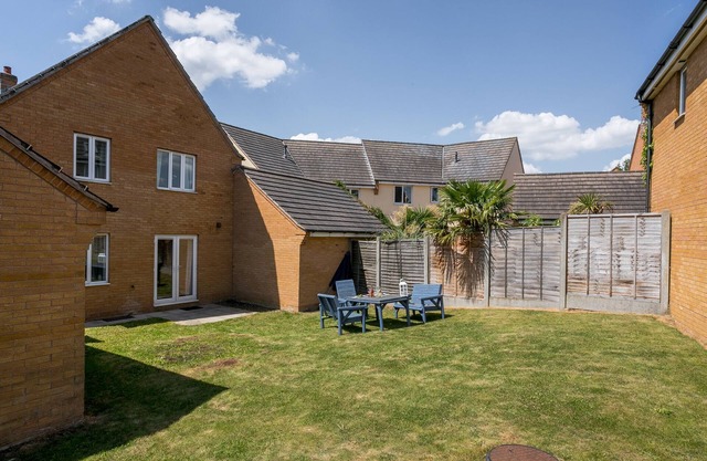 Maison-Large-Salle de bain privée séparée-Vue sur Jardin-KVM - Highclere House