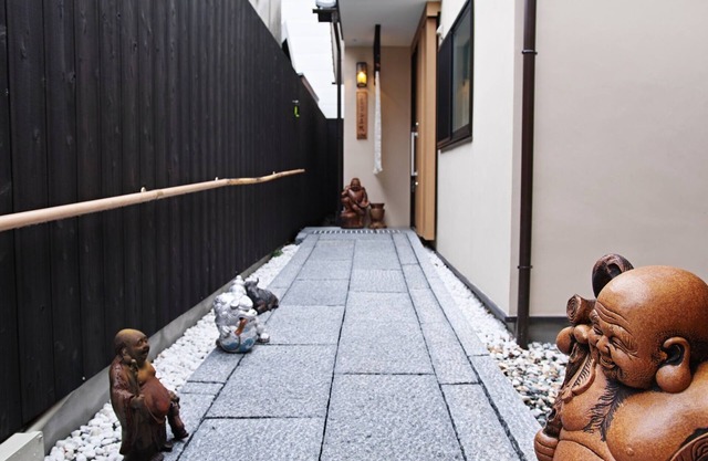 Kyoto Machiya Saikyoin Ume Newly built townhouse / Kyoto Kyōto