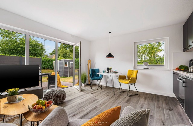 Lütte Deern - terrace, garden furniture, parking space, shower, washing machine, TV