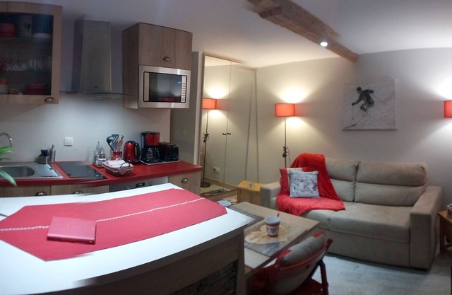 L'alpin-Savoie : joli studio 2pers en Rez de jardin d'un chalet
