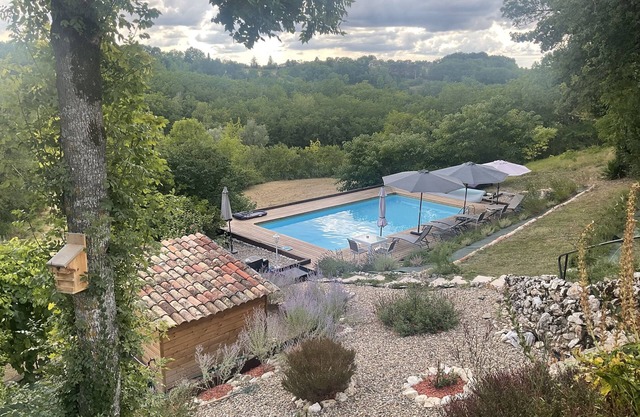 L'Antre des Bastides - Gîte de charme - Piscine & Jacuzzi privatif
