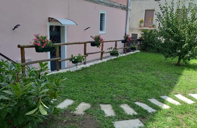 L' antico nespolo