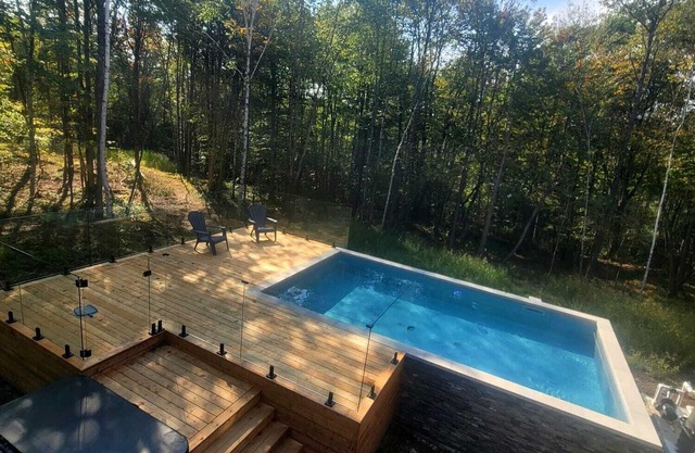 L'Atmosphère | Splendide chalet neuf avec piscine/spa/Billard près de Tremblant