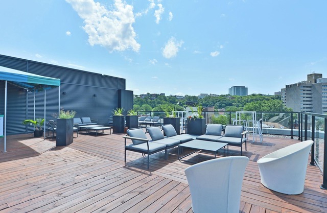 L'espace urbain - Parking & Gym - Downtown