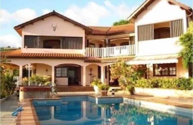L'HACIENDA (14 pers.)