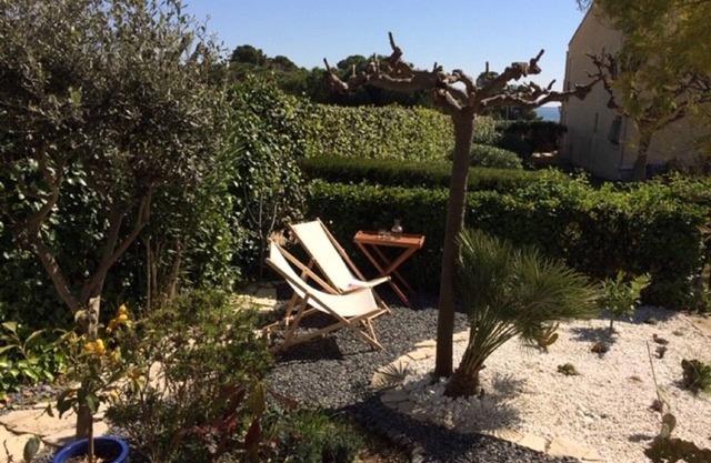 L'Oasis, appartement avec terrasse et jardin privé à 100 m de la plage