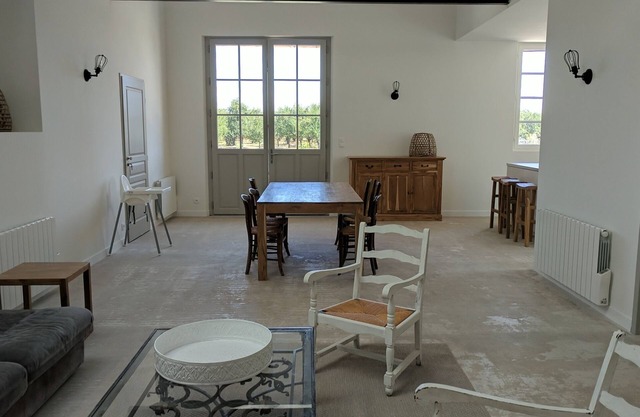 L'Ostau, Charme et Piscine, 6p en Périgord, 135m2