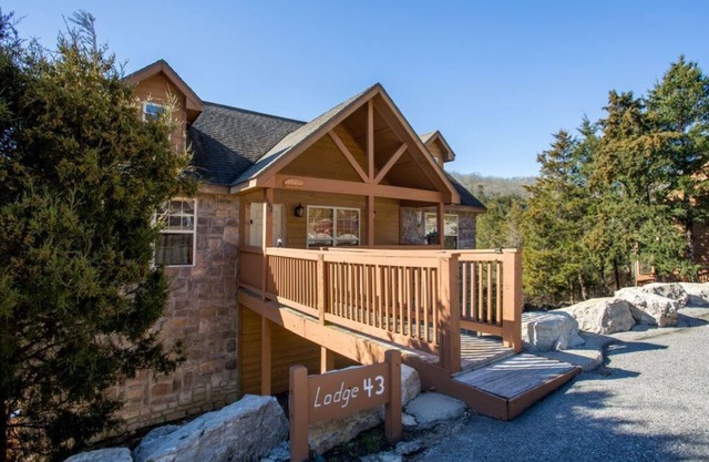 2 Br Luxury Lodge à Stonebridge Resort