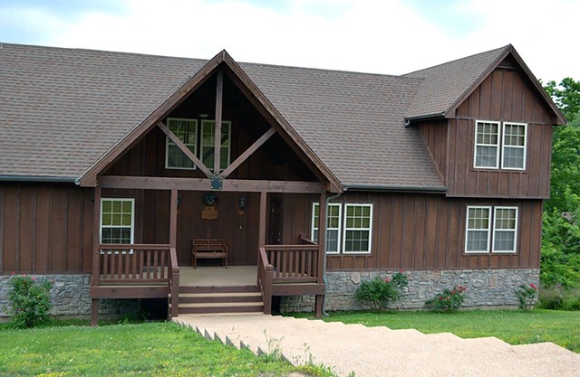 1 Br Loft Lakeview Cabin, Near Pavilion and Lake